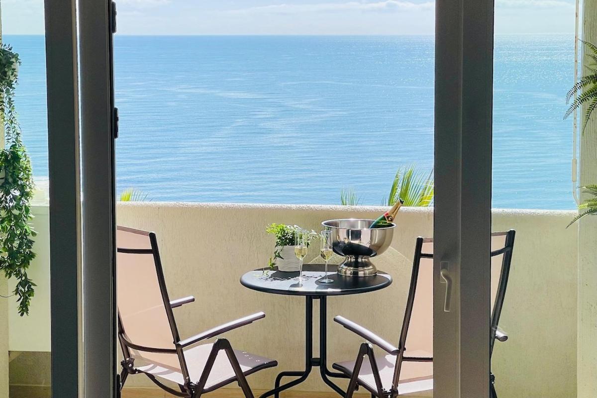 Апартаменти Direct Sea View- Bilbil Sunrise! Бенальмадена Екстер'єр фото