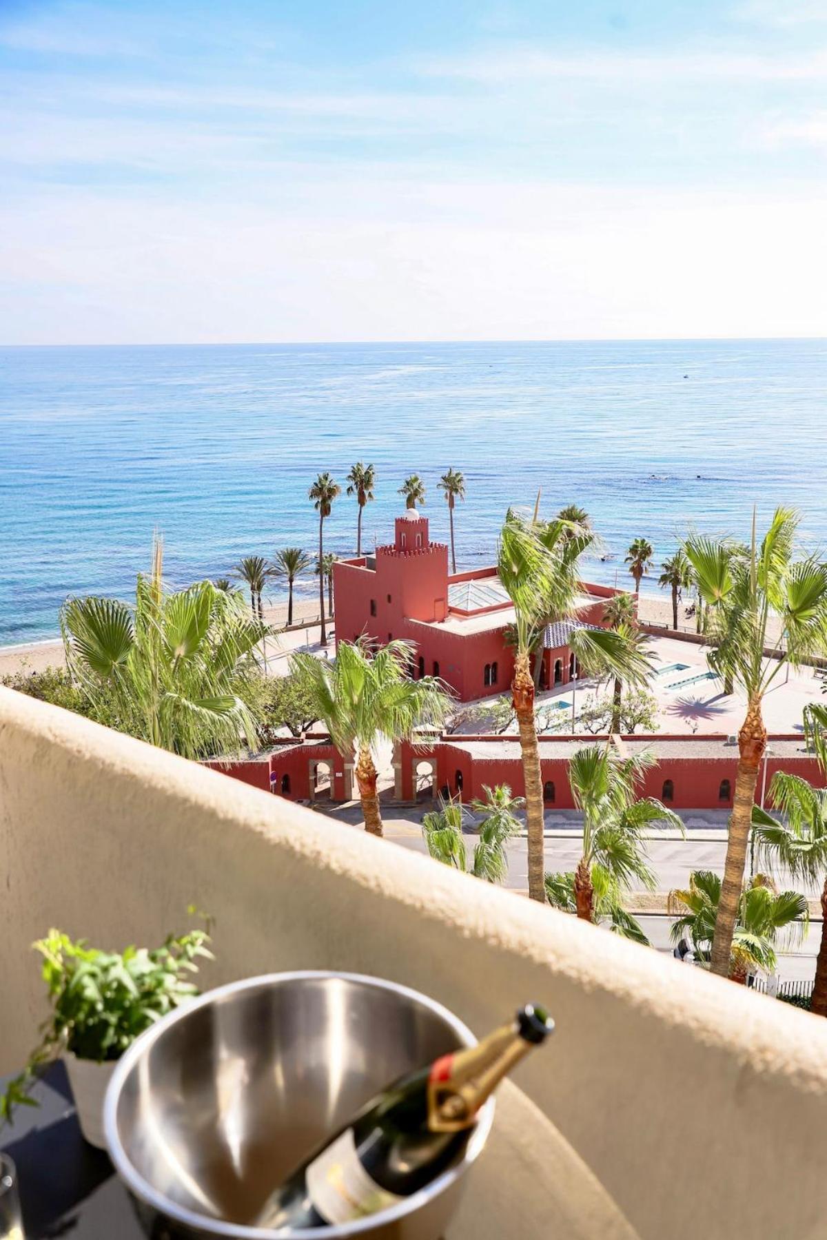 Апартаменти Direct Sea View- Bilbil Sunrise! Бенальмадена Екстер'єр фото